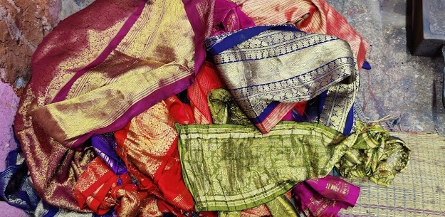 Second hand Zari Silk Saree Buyers